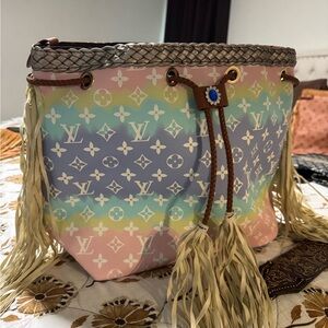 Multicolor Fringe Bucket Bag